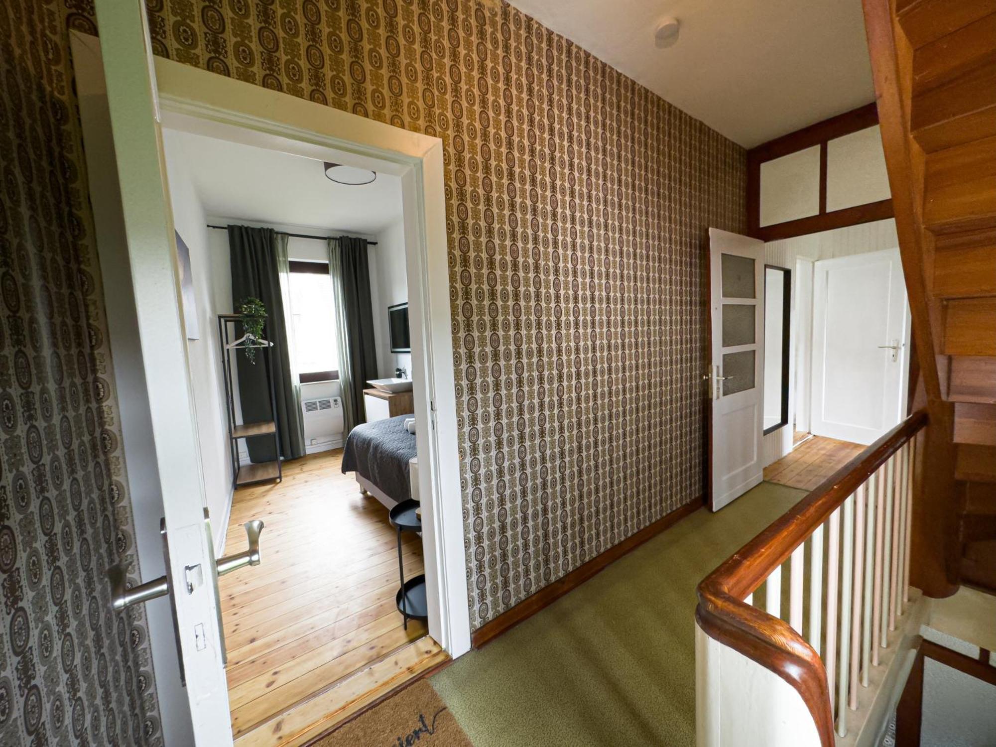 Immostay #8 - Haus Fuer 13 Personen Mit 7 Zimmer - Grosser Garten & Grill, Free Parking, Wlan Бремен Экстерьер фото